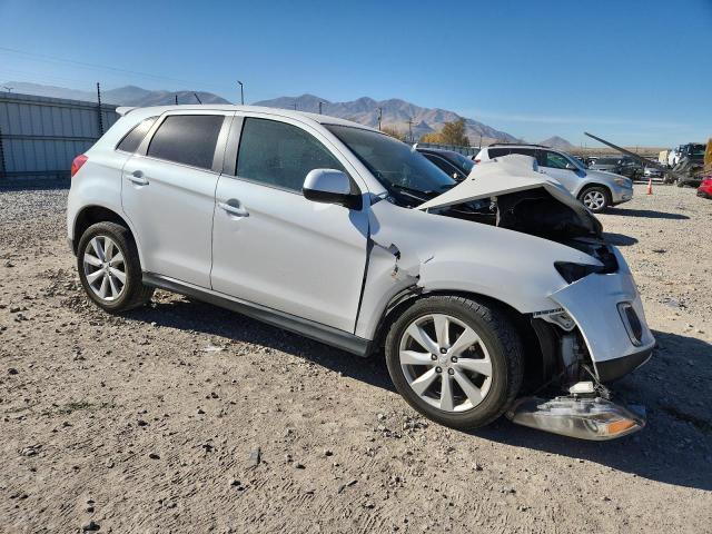 Фото 4 - MITSUBISHI OUTLANDER