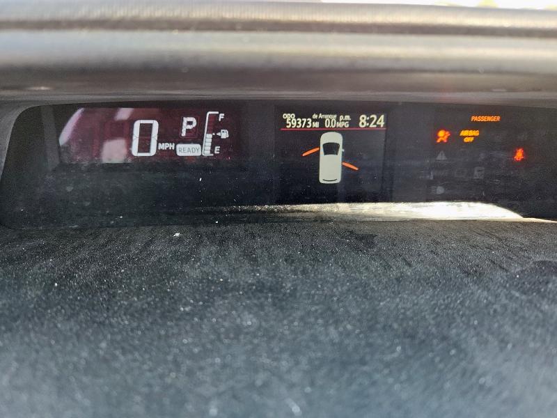 Фото 9 - TOYOTA PRIUS