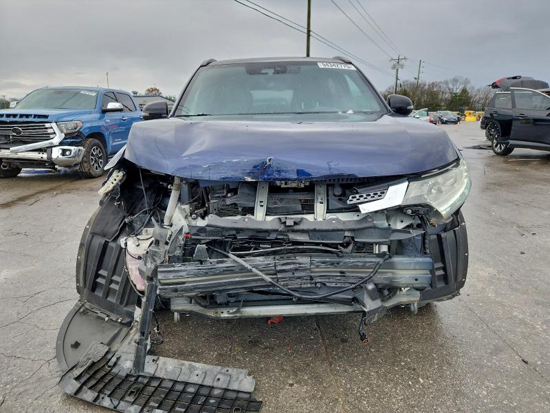 Фото 5 - MITSUBISHI OUTLANDER