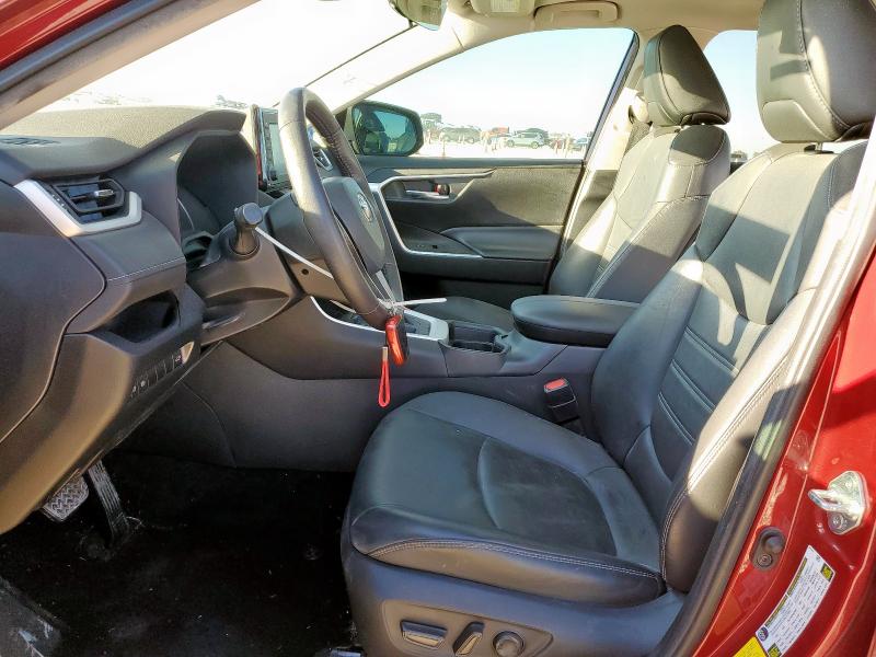 Фото 7 - TOYOTA RAV4