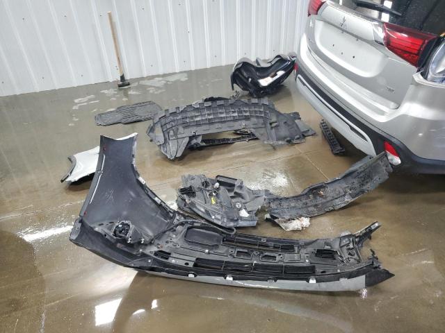 Фото 12 - MITSUBISHI OUTLANDER