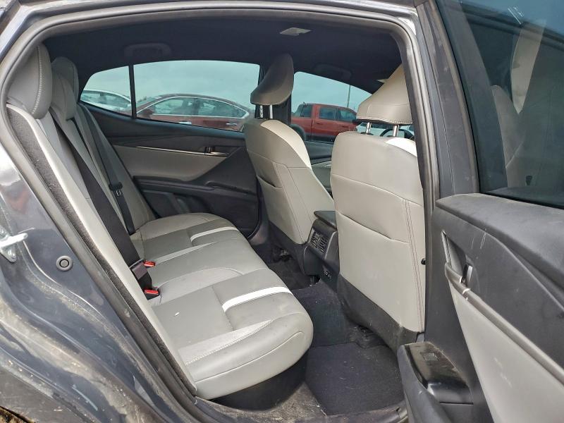 Фото 10 - TOYOTA CAMRY