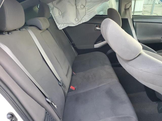 Фото 10 - TOYOTA PRIUS