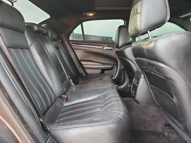 Фото 10 - CHRYSLER 300