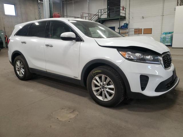 Фото 4 - KIA SORENTO