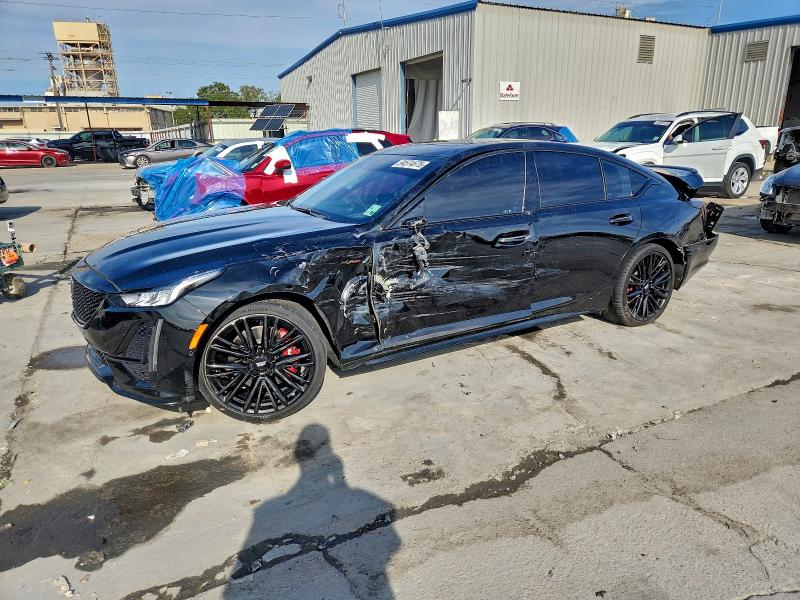 Фото 1 - CADILLAC CT5