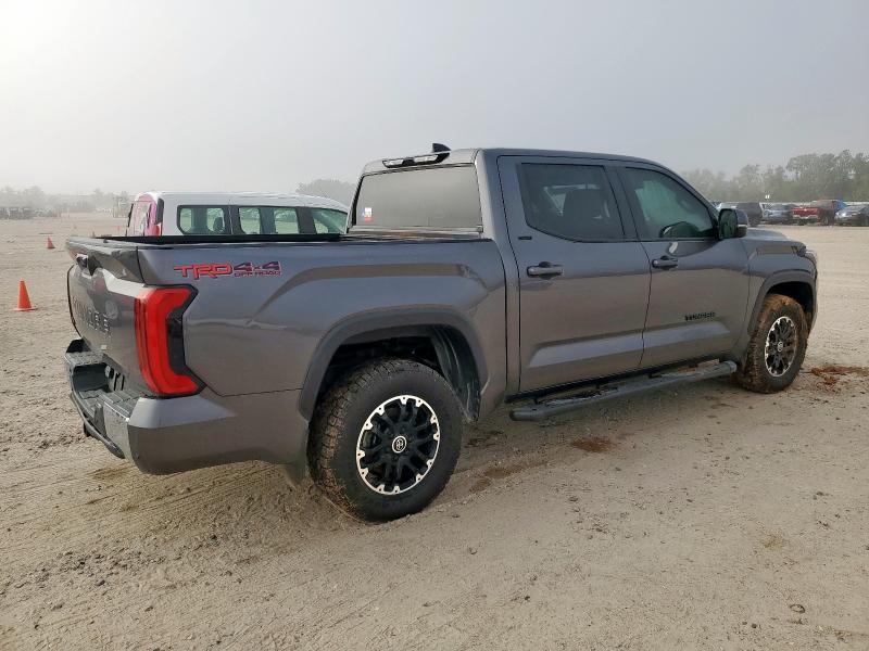 Фото 3 - TOYOTA TUNDRA