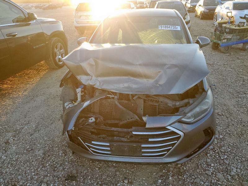 Фото 5 - HYUNDAI ELANTRA