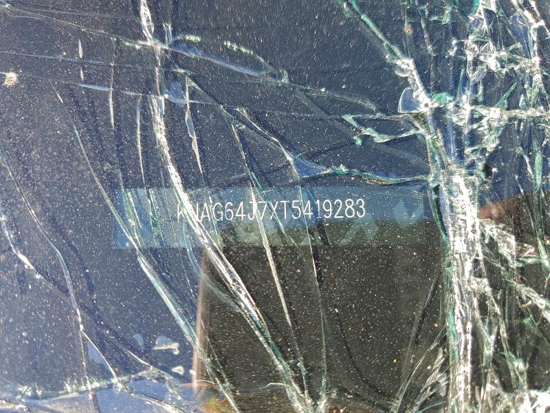 Фото 12 - KIA K5