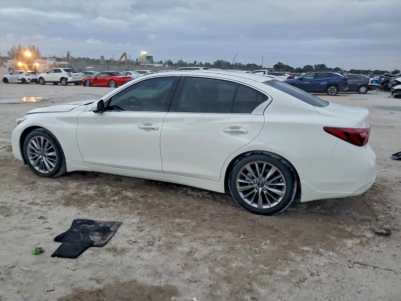 Фото 2 - INFINITI Q50