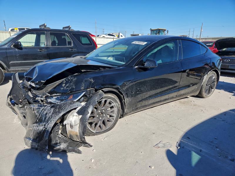 Фото 1 - TESLA MODEL 3