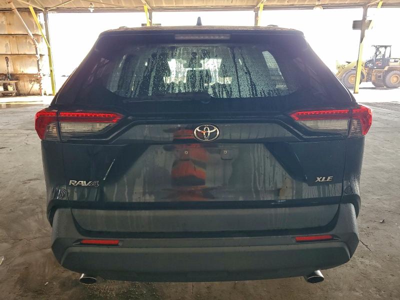 Фото 6 - TOYOTA RAV4