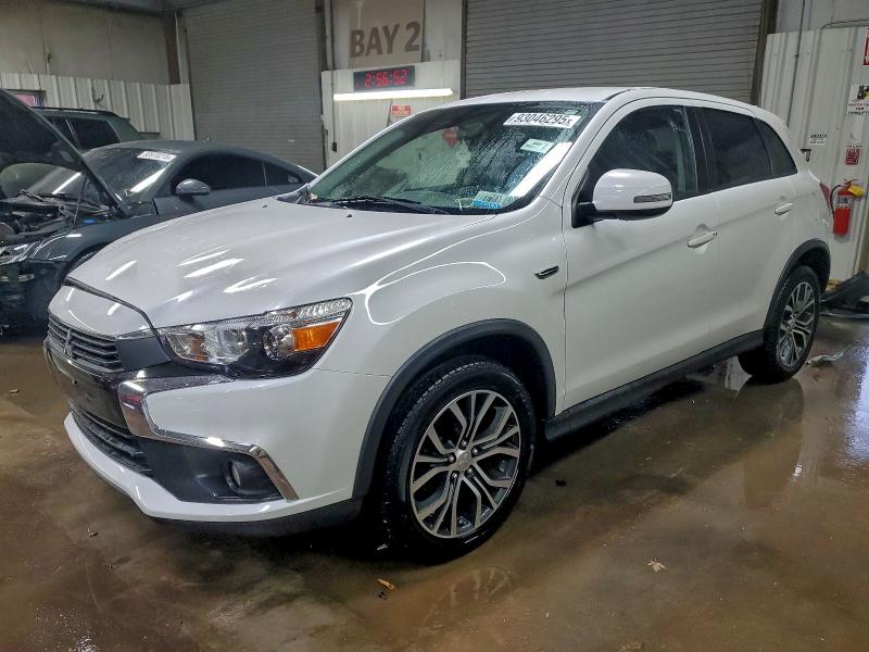 Фото 1 - MITSUBISHI OUTLANDER