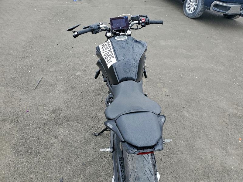 YAMAHA MT07 2024