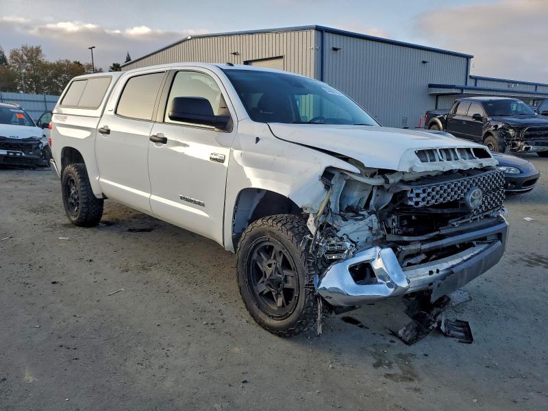 Фото 4 - TOYOTA TUNDRA