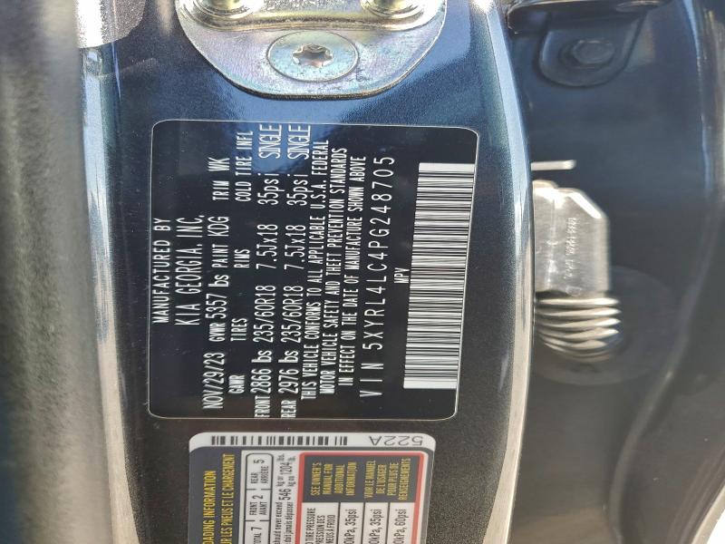 Фото 14 - KIA SORENTO