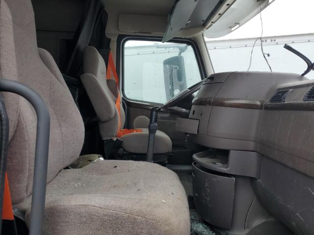 Фото 5 - VOLVO VN