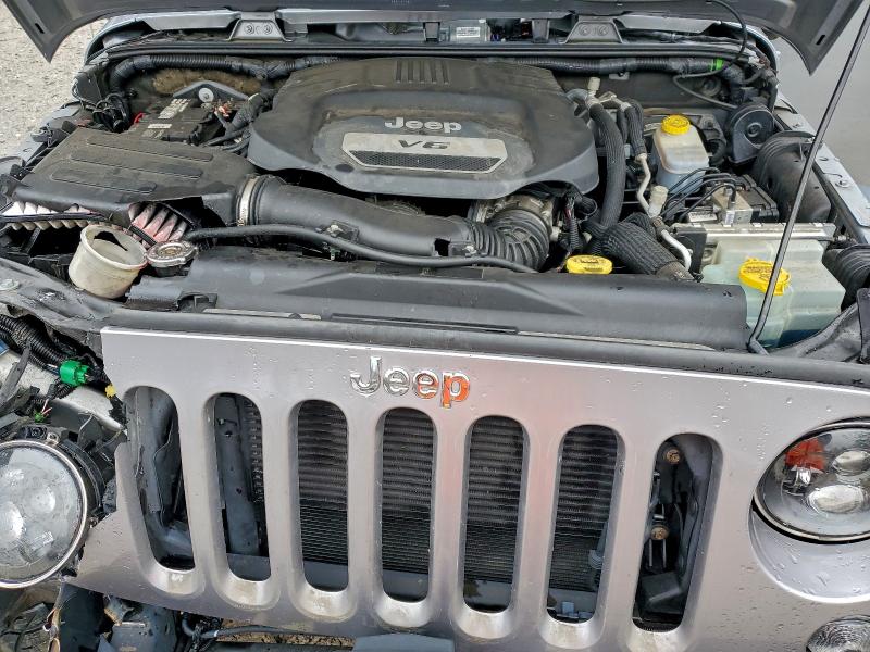 Фото 12 - JEEP WRANGLER