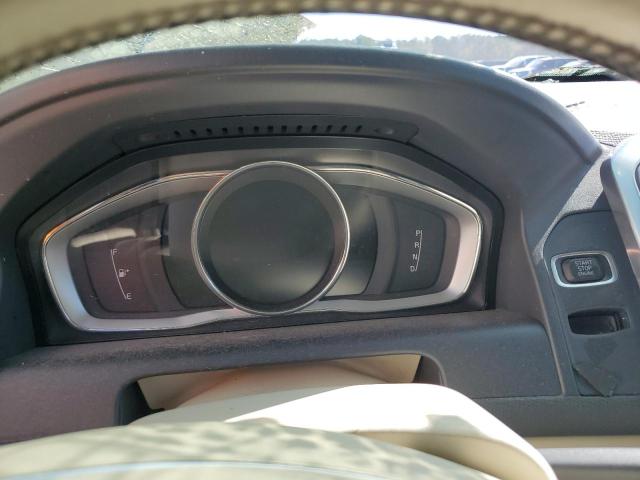 Фото 9 - VOLVO XC60