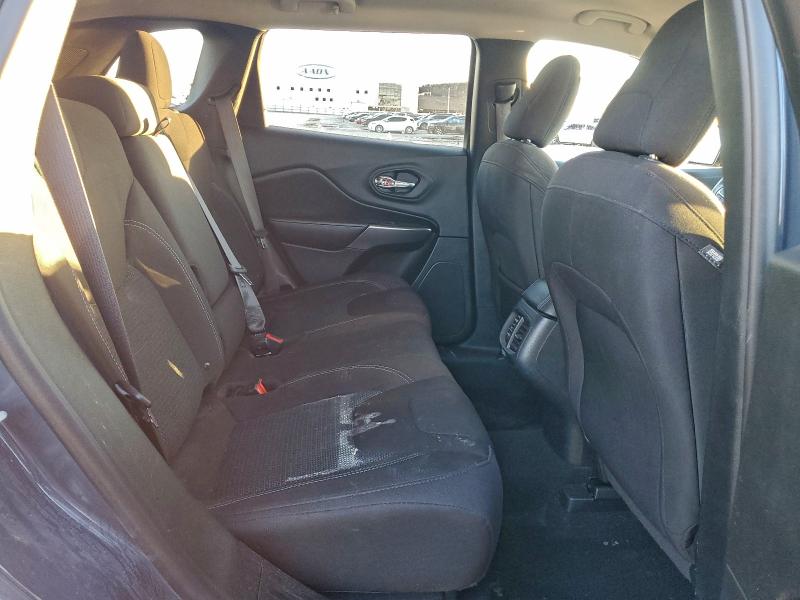 Фото 11 - JEEP GRAND CHER