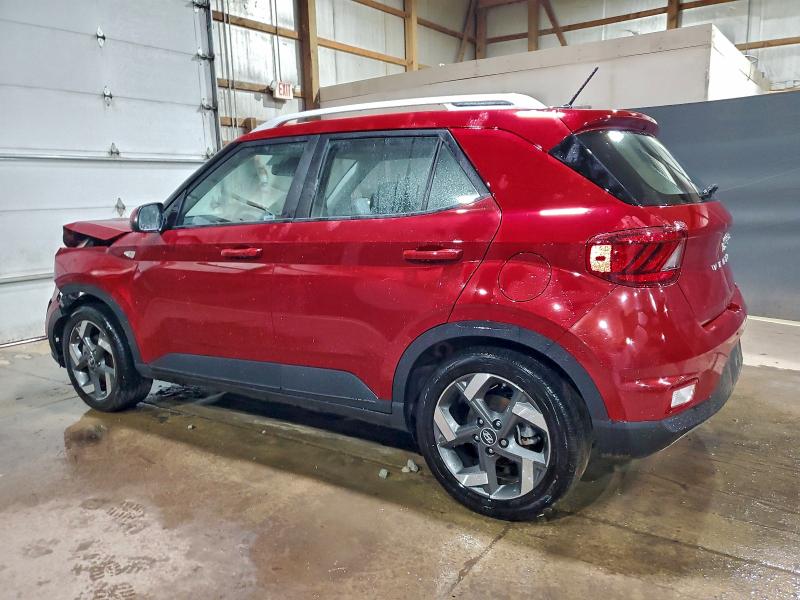 Фото 2 - HYUNDAI VENUE