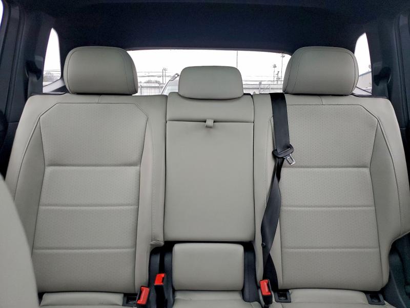 Фото 10 - VOLKSWAGEN TIGUAN