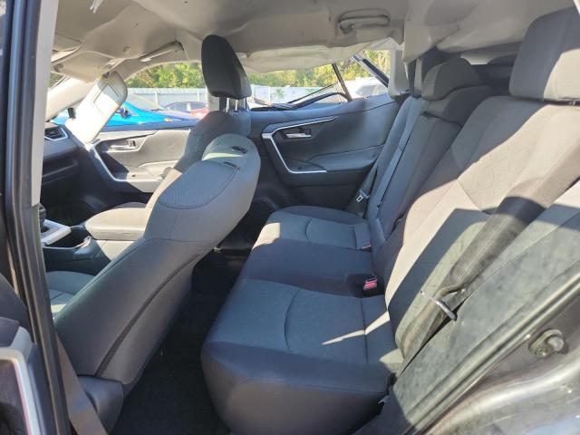 Фото 11 - TOYOTA RAV4