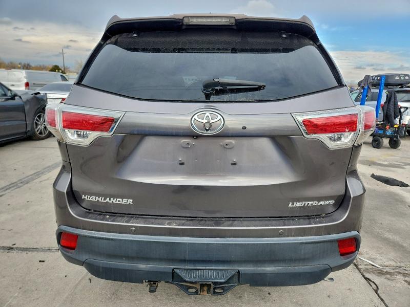 Фото 6 - TOYOTA HIGHLANDER