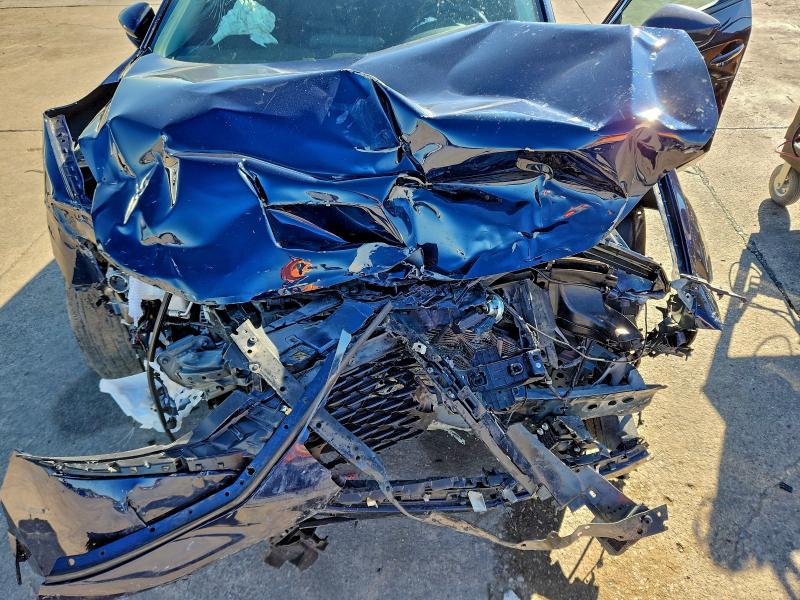 Фото 11 - MAZDA 3