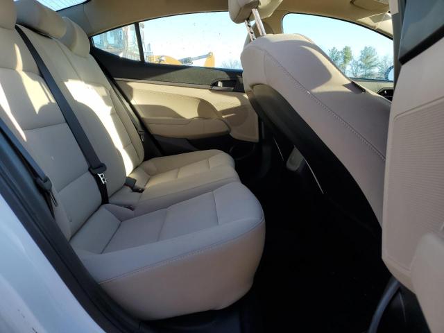 Фото 10 - HYUNDAI ELANTRA