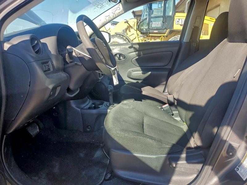 Фото 7 - NISSAN VERSA