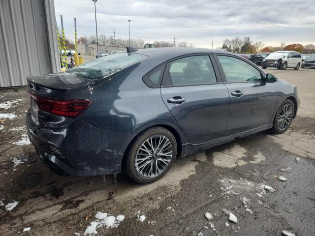 Фото 3 - KIA FORTE