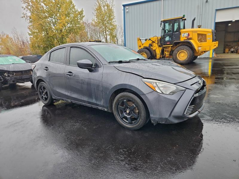 Фото 4 - TOYOTA SCION