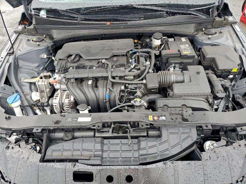 Фото 11 - HYUNDAI ELANTRA