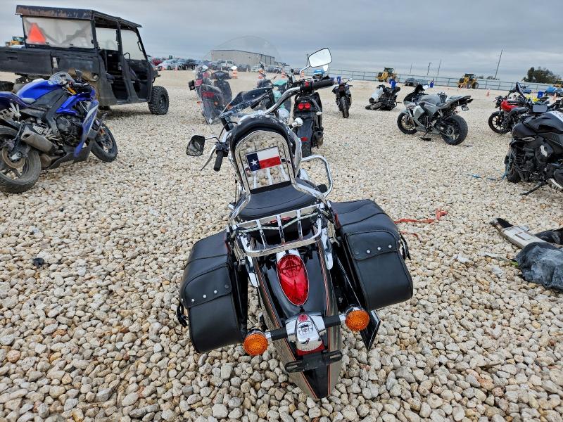 KAWASAKI VULCAN 900 2013