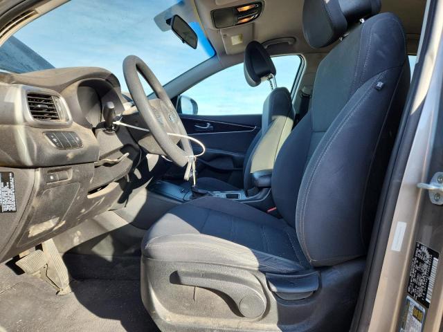 Фото 7 - KIA SORENTO