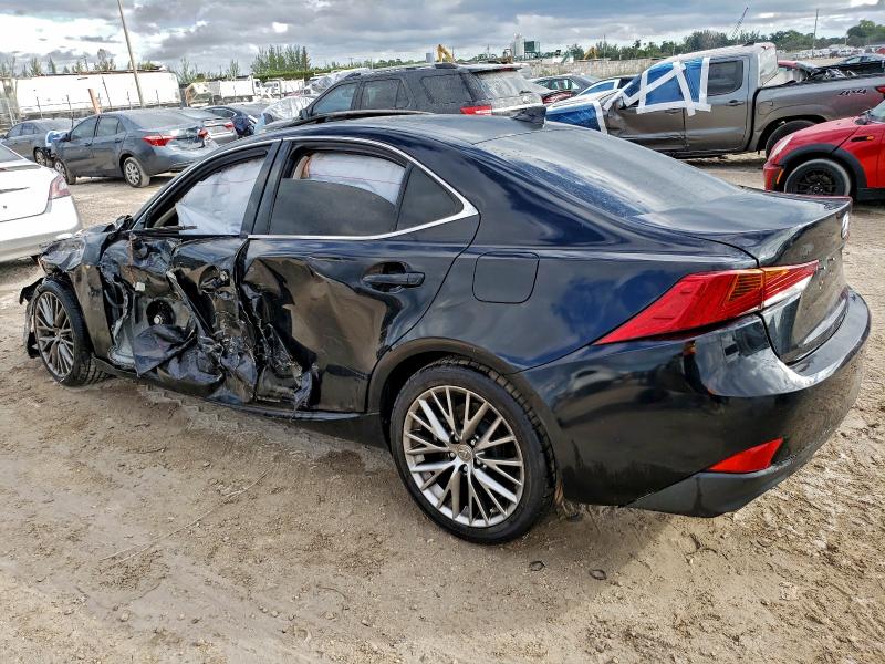 Фото 2 - LEXUS IS