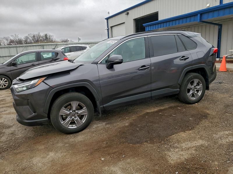 Фото 1 - TOYOTA RAV4