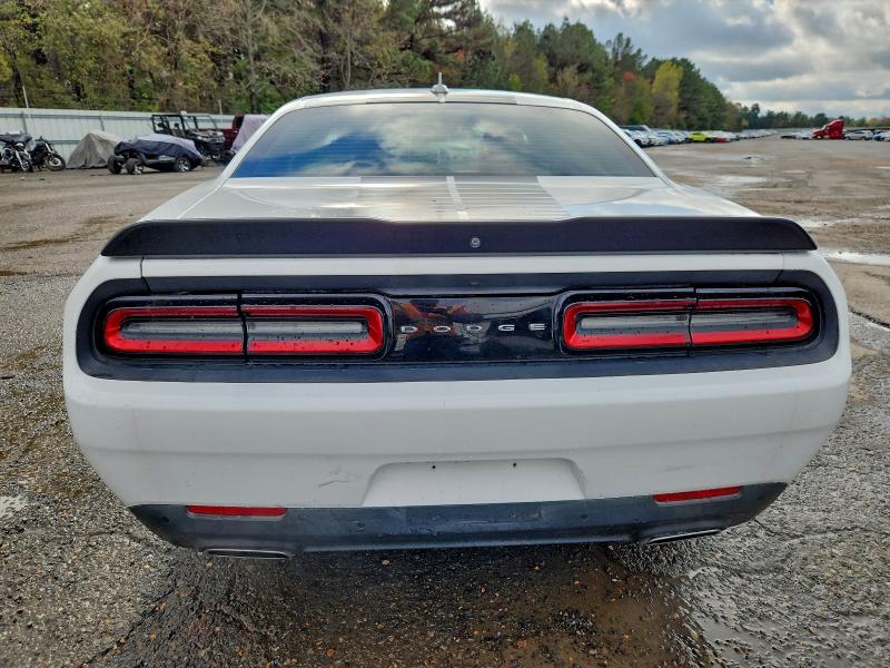 Фото 6 - DODGE CHALLENGER