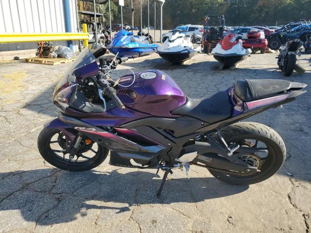 YAMAHA R3 2023
