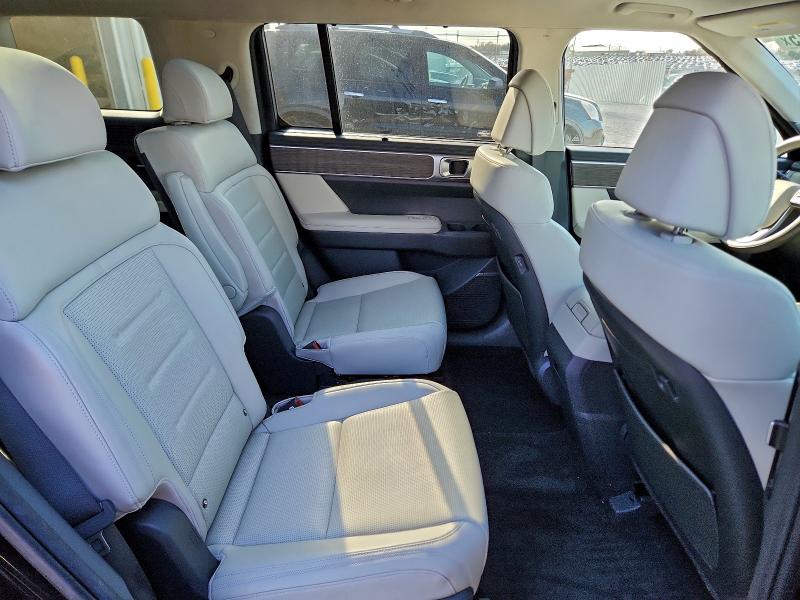 Фото 11 - HYUNDAI SANTA FE