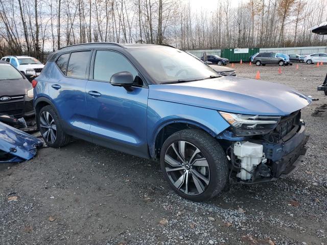 Фото 4 - VOLVO XC40
