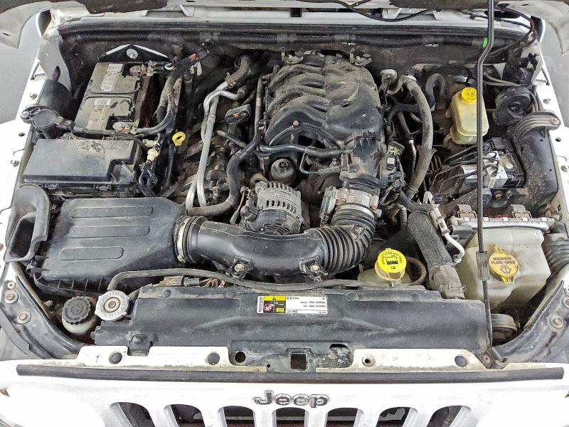 Фото 12 - JEEP WRANGLER