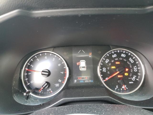 Фото 9 - TOYOTA RAV4