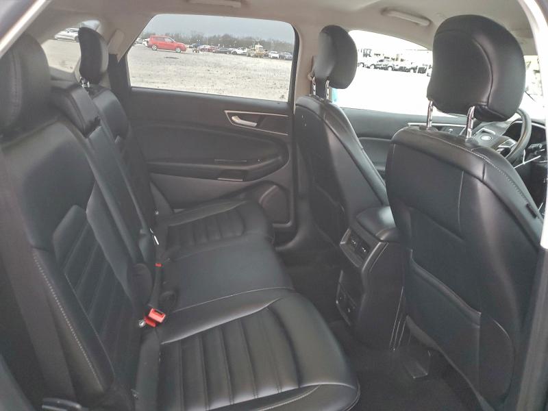 Фото 11 - FORD EDGE