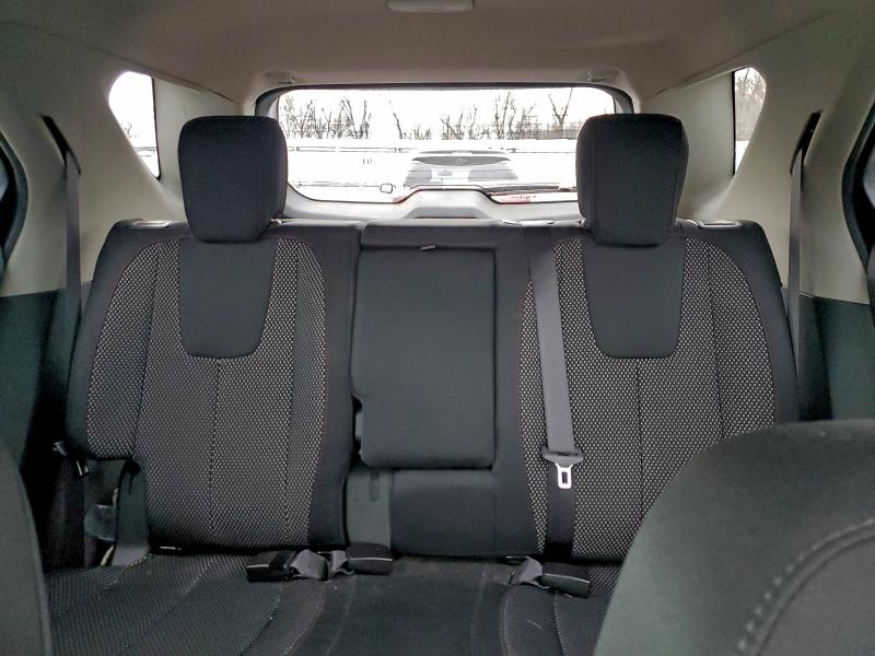 Фото 10 - CHEVROLET EQUINOX