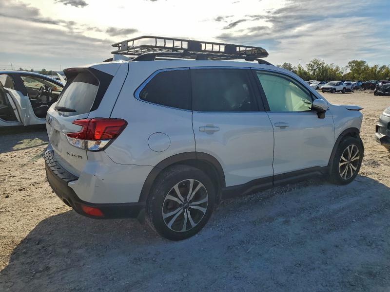 Фото 3 - SUBARU FORESTER