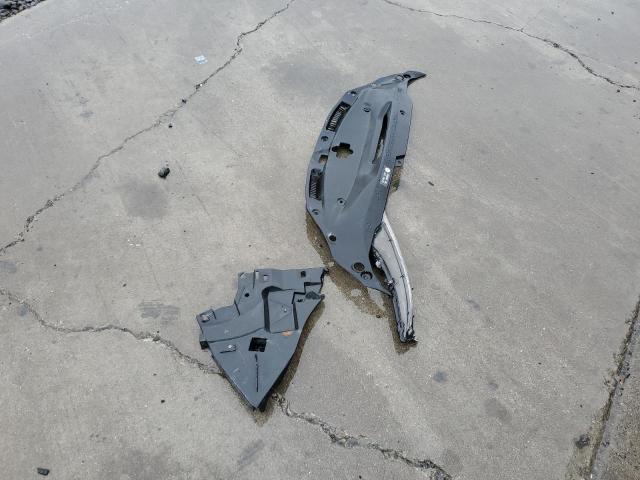 Фото 12 - LEXUS IS