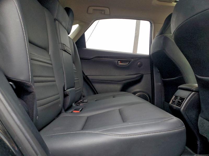 Фото 11 - LEXUS NX