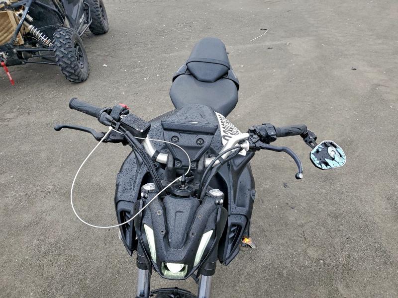 YAMAHA MT07 2024
